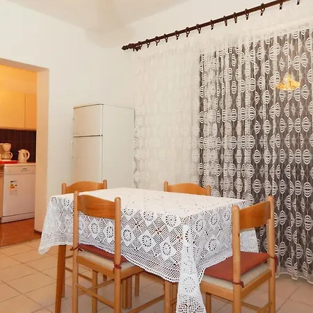 Apartment Pag 4119d *