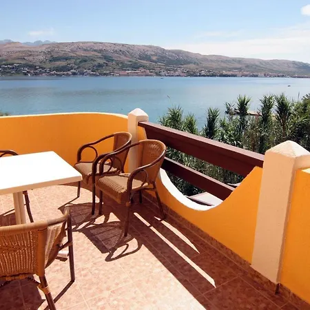 Pag 4119d דירה פג