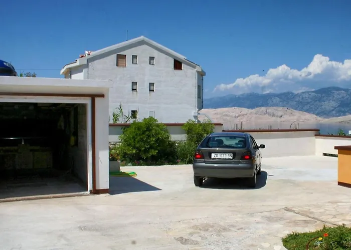 Pag 4119d דירה פג